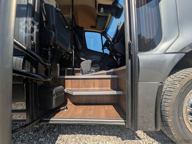 Kleinbus MERCEDES-BENZ Sprinter 519 23+1 Klima Standheizung Ahk El. Tür