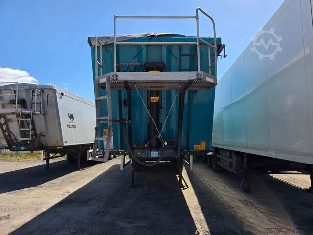 Tipper semitrailer WIELTON 50 cbm Getreidemulde, Pendelklappe,Kornschieber