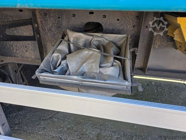 Tipper semitrailer WIELTON 50 cbm Getreidemulde, Pendelklappe,Kornschieber