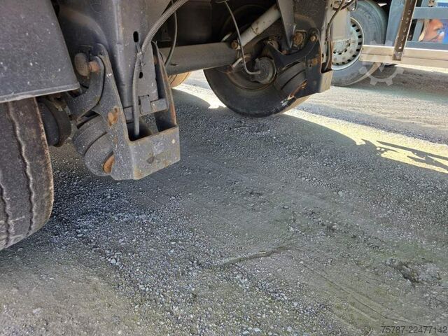 Tipper semitrailer WIELTON 50 cbm Getreidemulde, Pendelklappe,Kornschieber