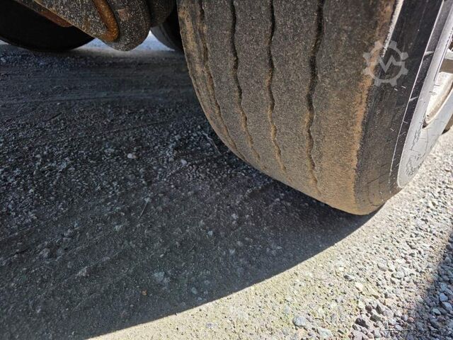 Tipper semitrailer WIELTON 50 cbm Getreidemulde, Pendelklappe,Kornschieber