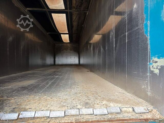 Walking floor semitrailer REISCH 65 cbm Schubboden, Lift, SAF Scheibe