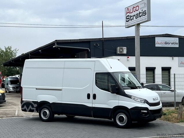 High top van IVECO Daily 35S12 Klimaanlage 3-Sitzer 270° Hecktüren