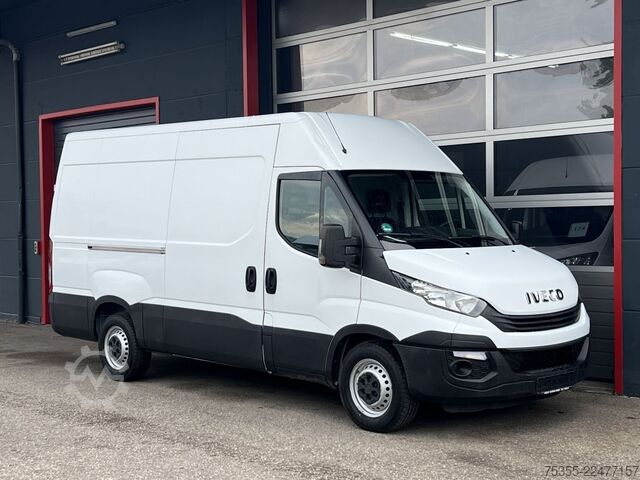 High top van IVECO Daily 35S12 Klimaanlage 3-Sitzer 270° Hecktüren