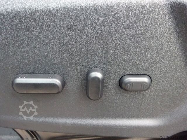 Minibus FORD Transit Kombi 350 L2H2 Trend Autm SYNC4 ACC Kam