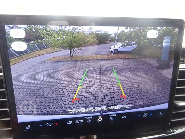 Minibus FORD Transit Kombi 350 L2H2 Trend Autm SYNC4 ACC Kam