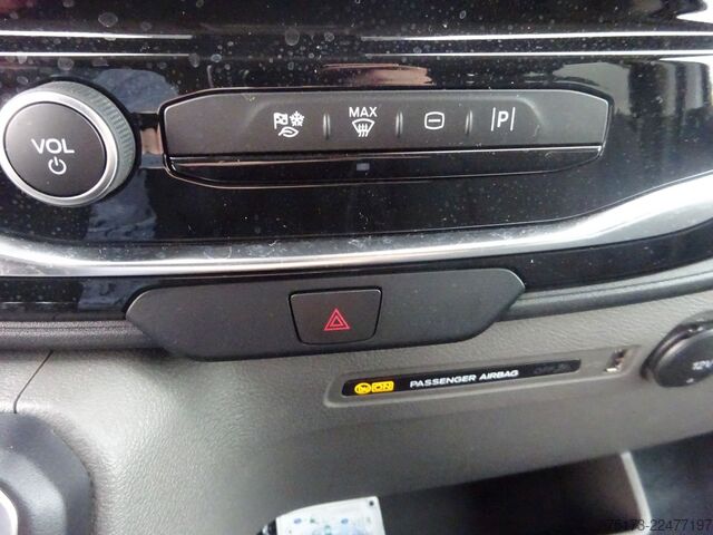 Minibus FORD Transit Kombi 350 L2H2 Trend Autm SYNC4 ACC Kam