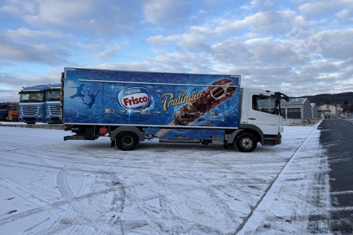 Refrigerated truck Mercedes-Benz Atego 1022 4x2 Kühlkoffer+HB / Swiss-Vehicle