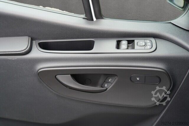 Panel van Mercedes-Benz Sprinter 319 CD Hochdach L4H2 Automatik AHK MBUX