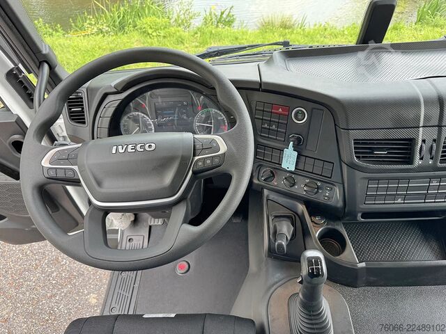 Chassis with cab Iveco T-Way AD380T47WH-3800 Chassis Cabin (13 units)