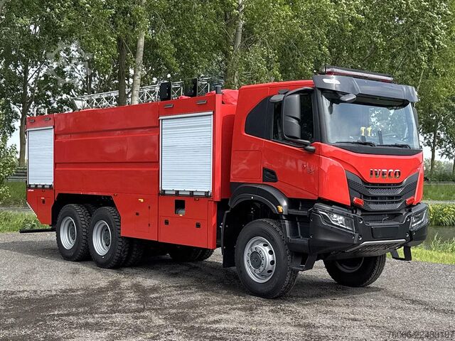 Fire engine Iveco T-Way AT380T47WH Fire Fighter Truck