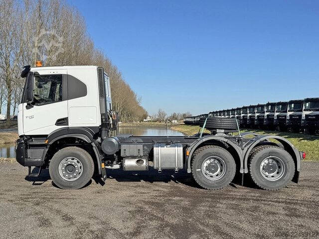 Standard-SZM Iveco T-Way AT720T43TH AT ADR Tractor Head (16 units)