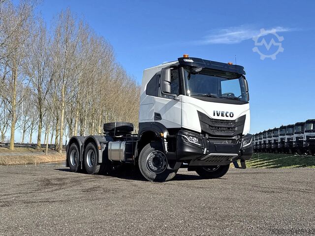 Standard-SZM Iveco T-Way AT720T47TH Tractor Head (10 units)
