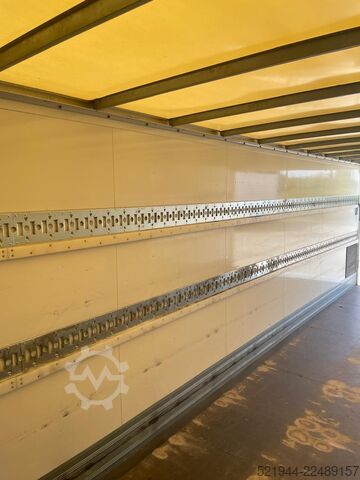 Box truck MAN TGL 12.250 Koffer Ladebordwand BÄR Navi