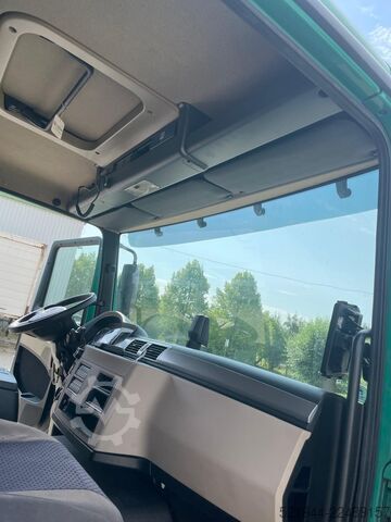Box truck MAN TGL 12.250 Koffer Ladebordwand BÄR Navi