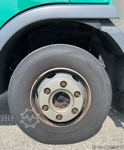 Box truck MAN TGL 12.250 Koffer Ladebordwand BÄR Navi