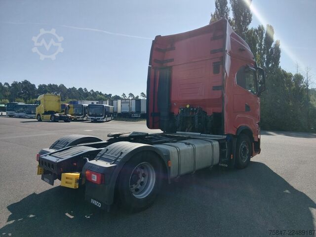 Standard tractor unit Iveco S-Way AS 440 S 49 T/FP Standklima Navi