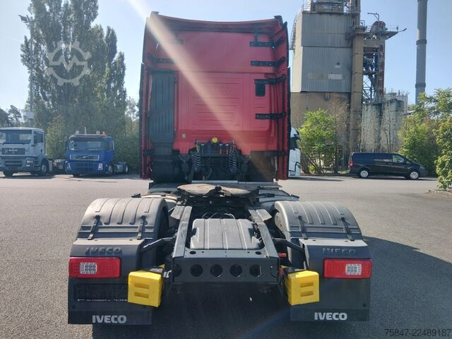 Standard tractor unit Iveco S-Way AS 440 S 49 T/FP Standklima Navi
