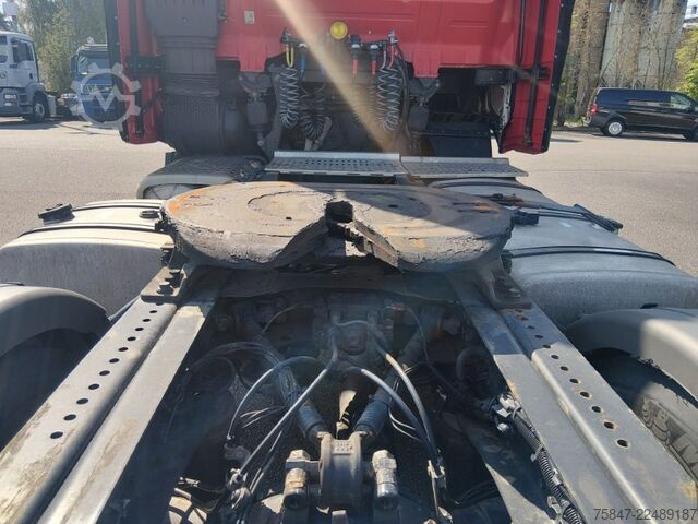 Standard tractor unit Iveco S-Way AS 440 S 49 T/FP Standklima Navi