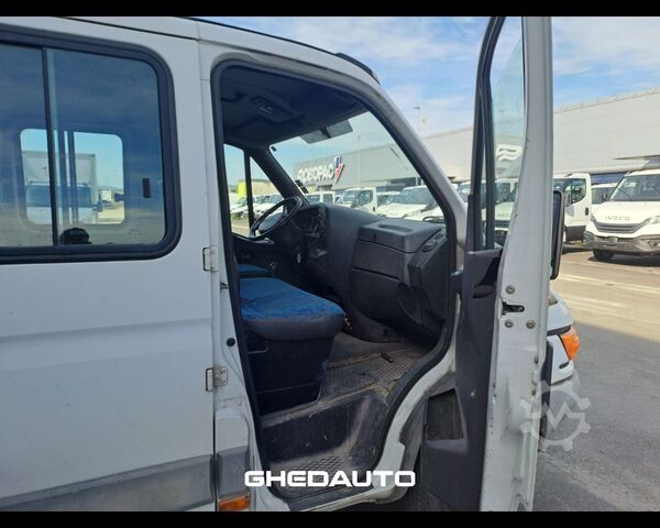 Kleinbus IVECO 35C11 - CENTINA  ALZA E ABBASSA