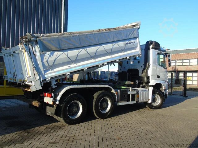 3-Seiten-Kipper Mercedes-Benz Arocs 3348 + TRI TIPPER + 6X4 + EURO 6