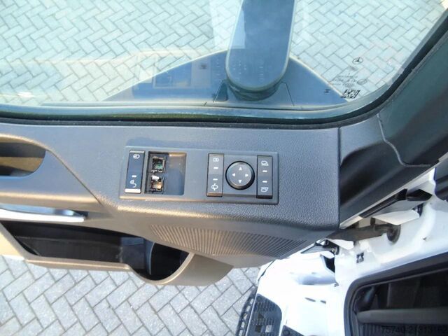 3-Seiten-Kipper Mercedes-Benz Arocs 3348 + TRI TIPPER + 6X4 + EURO 6