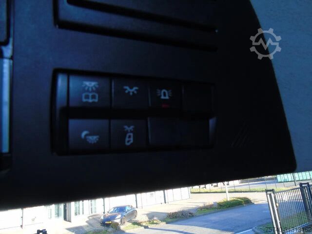 3-Seiten-Kipper Mercedes-Benz Arocs 3348 + TRI TIPPER + 6X4 + EURO 6