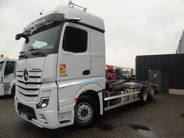 Hakenarmsystem Mercedes-Benz Actros