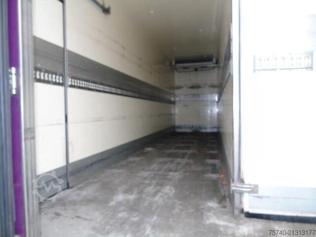 Refrigerated/freezer transport Mercedes-Benz Antos 1924 + EURO 6 + CARRIER 950 MT