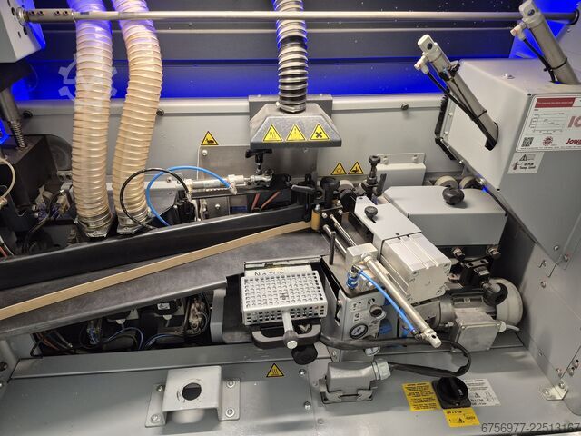 Edge banding machine. Format4 tempora F800 60.08 e-motion