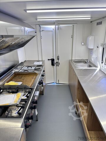 Mobile Shop/ Food Truck Mercedes-Benz Foodtruck, Imbisswagen, Food Truck mit neuer Küche und Ausstattung