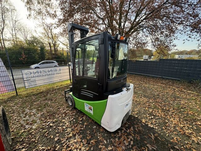 Elektro 3 Rad-Stapler Jungheinrich EFG218