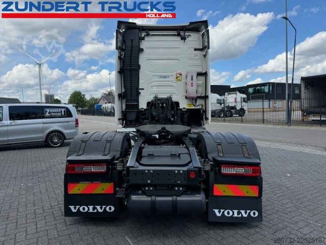 Hazardous substances Volvo FH 460 I-SAVE GLOBETROTTER,ADR,LOW KM