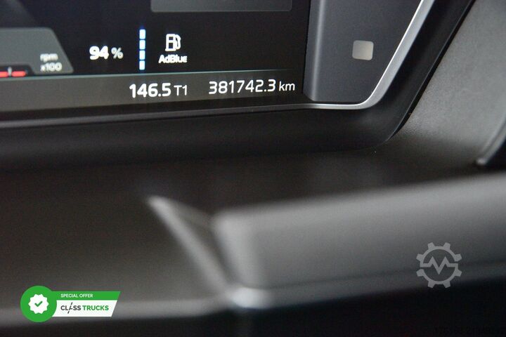 Standard tractor unit VOLVO FH 460 Globetrotter XL Varios i-Save