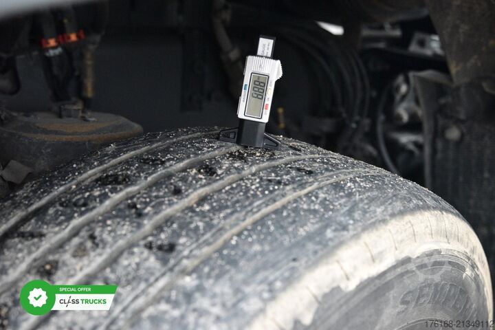 Standard tractor unit VOLVO FH 460 Globetrotter XL Varios i-Save