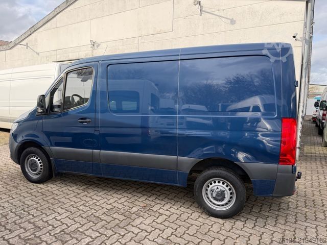 Kastenwagen MERCEDES-BENZ Sprinter 211 CDI Automatik Standheizung L1H1 AHK