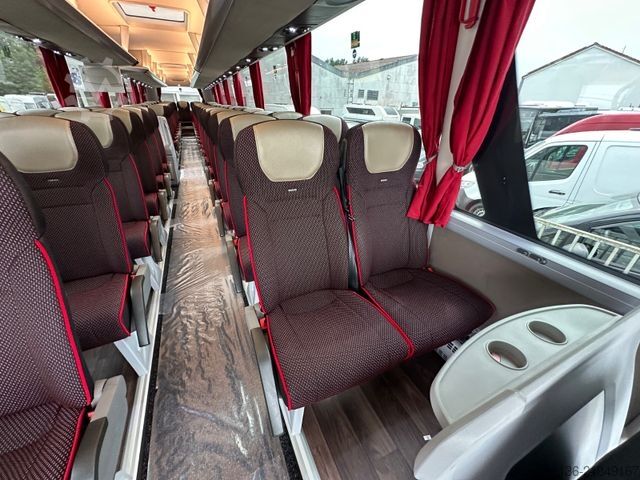 Motor coach MAN Lions Coach R08 63 Sitze 3-Achsen 13.8m