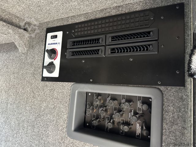 Motor coach MAN Lions Coach R08 63 Sitze 3-Achsen 13.8m