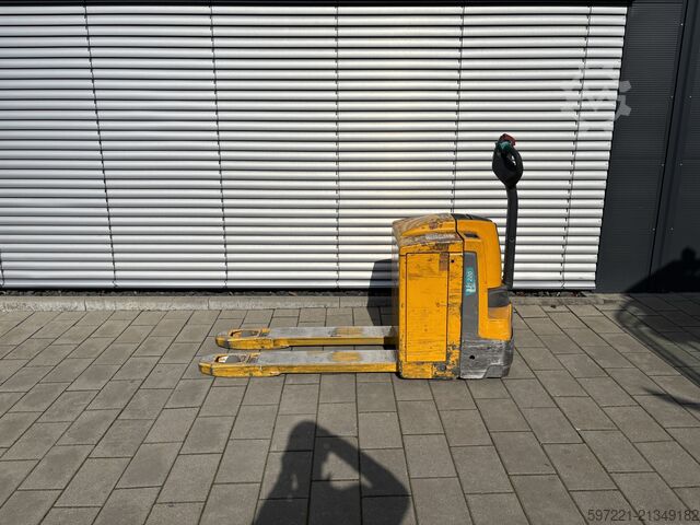 Elektrische Niederhubwagen Jungheinrich EJE 120