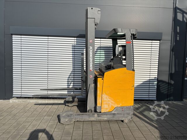 Schubmaststapler Jungheinrich ETV 216