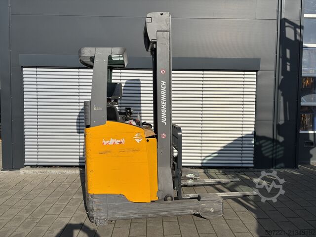 Schubmaststapler Jungheinrich ETV 216