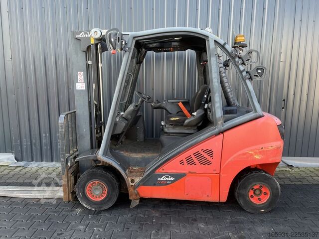 Dieselstapler Linde H25D-02