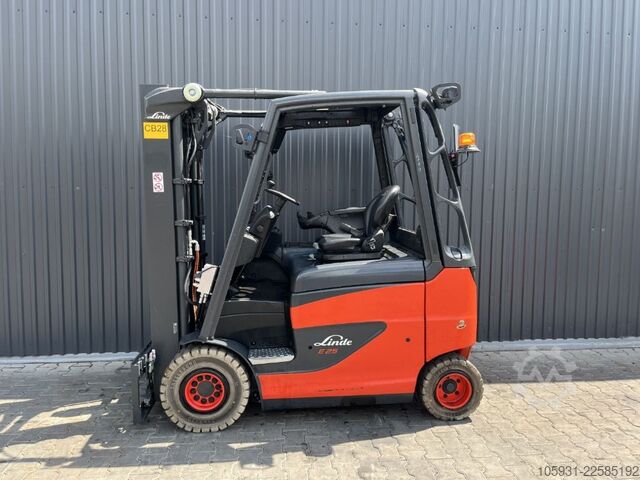Elektro 4 Rad-Stapler Linde E25H-01/600