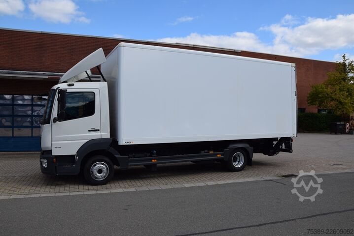 Transporter mit Koffer Mercedes-Benz Atego II  818 Koffer LBW 1500KGAutomatik Tempo