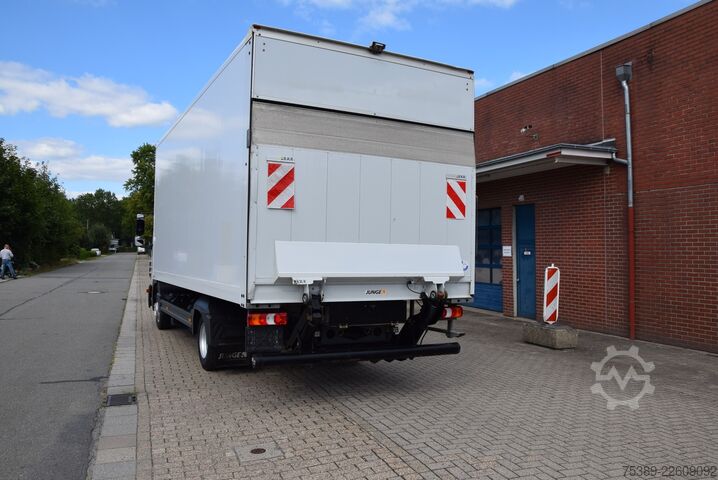 Transporter mit Koffer Mercedes-Benz Atego II  818 Koffer LBW 1500KGAutomatik Tempo