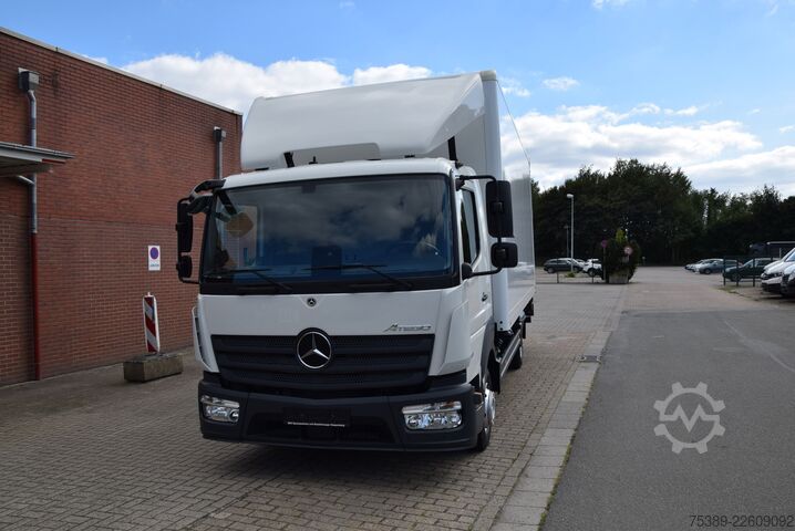 Transporter mit Koffer Mercedes-Benz Atego II  818 Koffer LBW 1500KGAutomatik Tempo