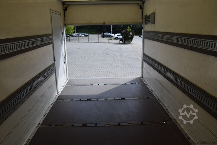 Transporter mit Koffer Mercedes-Benz Atego II  818 Koffer LBW 1500KGAutomatik Tempo
