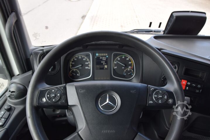 Transporter mit Koffer Mercedes-Benz Atego II  818 Koffer LBW 1500KGAutomatik Tempo