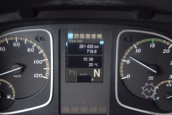Transporter mit Koffer Mercedes-Benz Atego II  818 Koffer LBW 1500KGAutomatik Tempo