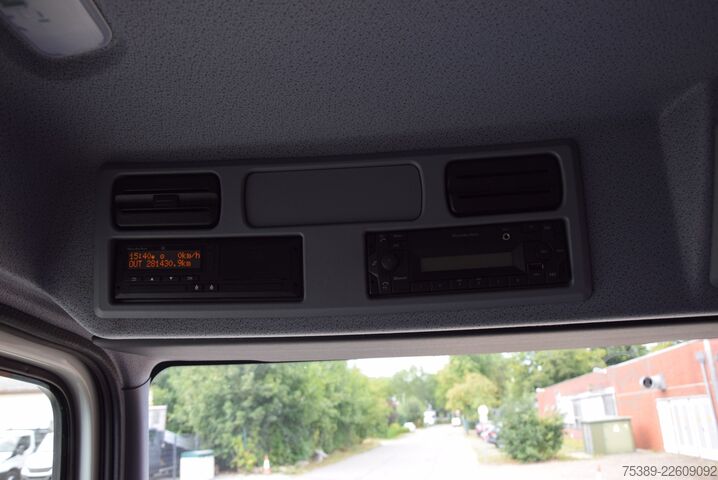 Transporter mit Koffer Mercedes-Benz Atego II  818 Koffer LBW 1500KGAutomatik Tempo